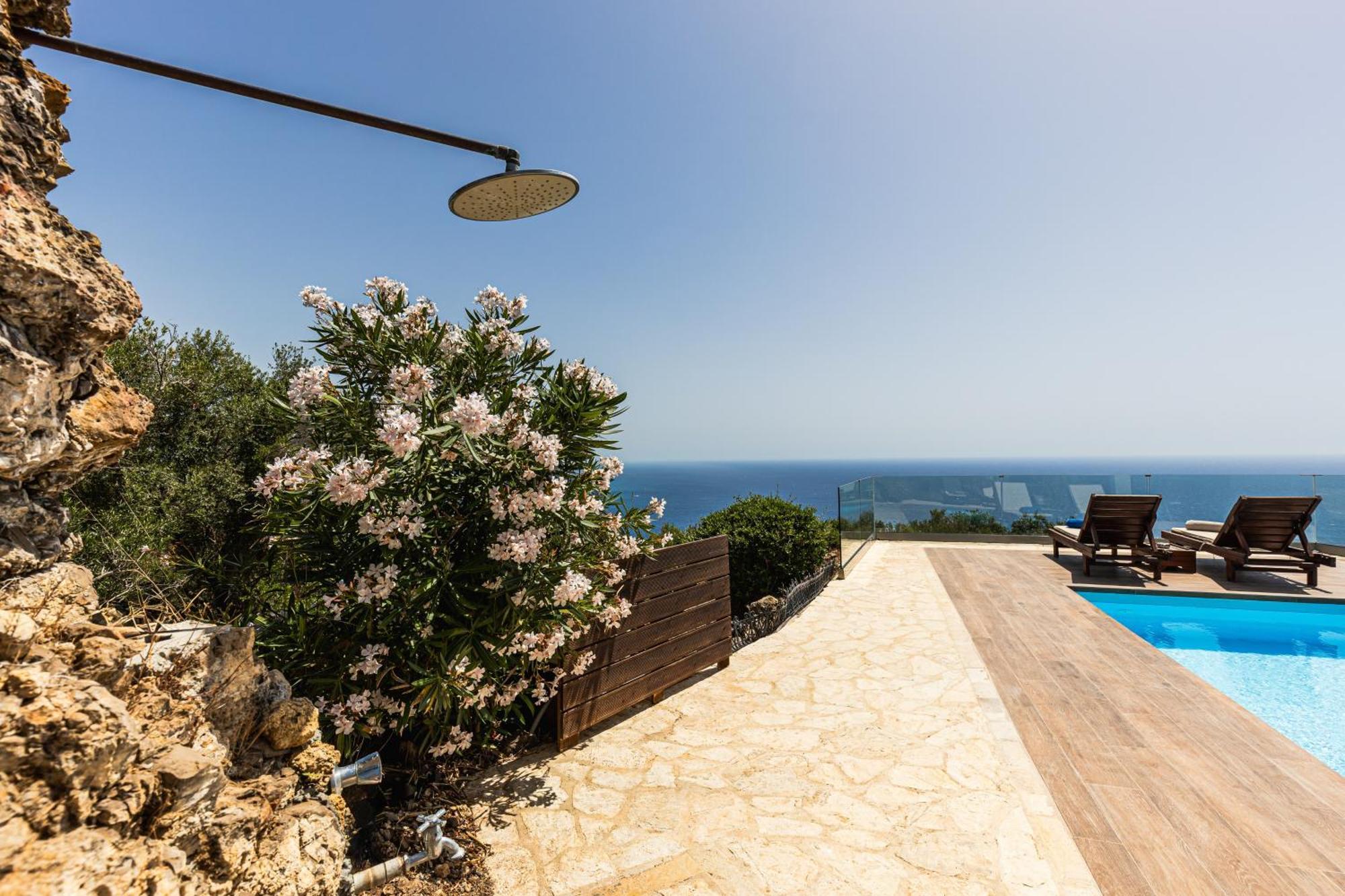 Villa Vardia-Amazing Seaviews With Heated Pool Sinarádes 외부 사진